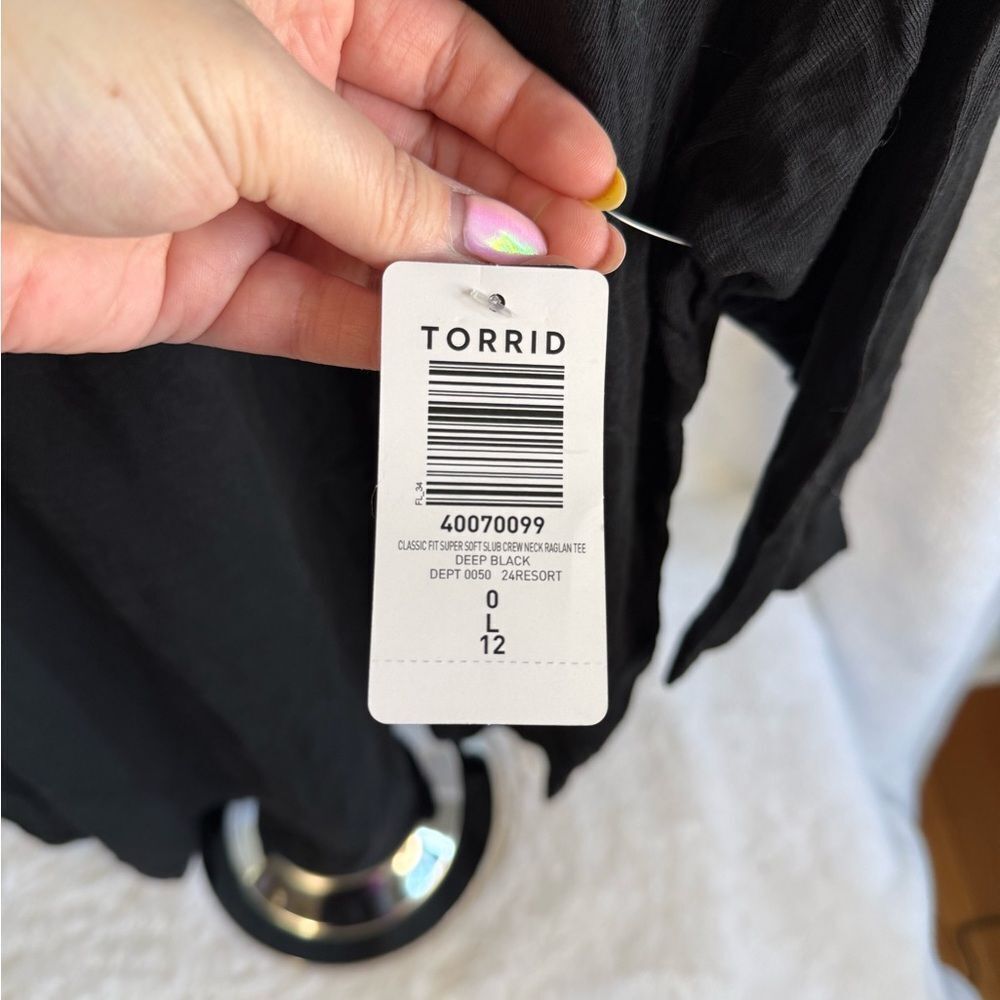 Torrid Super Soft Slub Raglan Tee - Picture 2 of 2